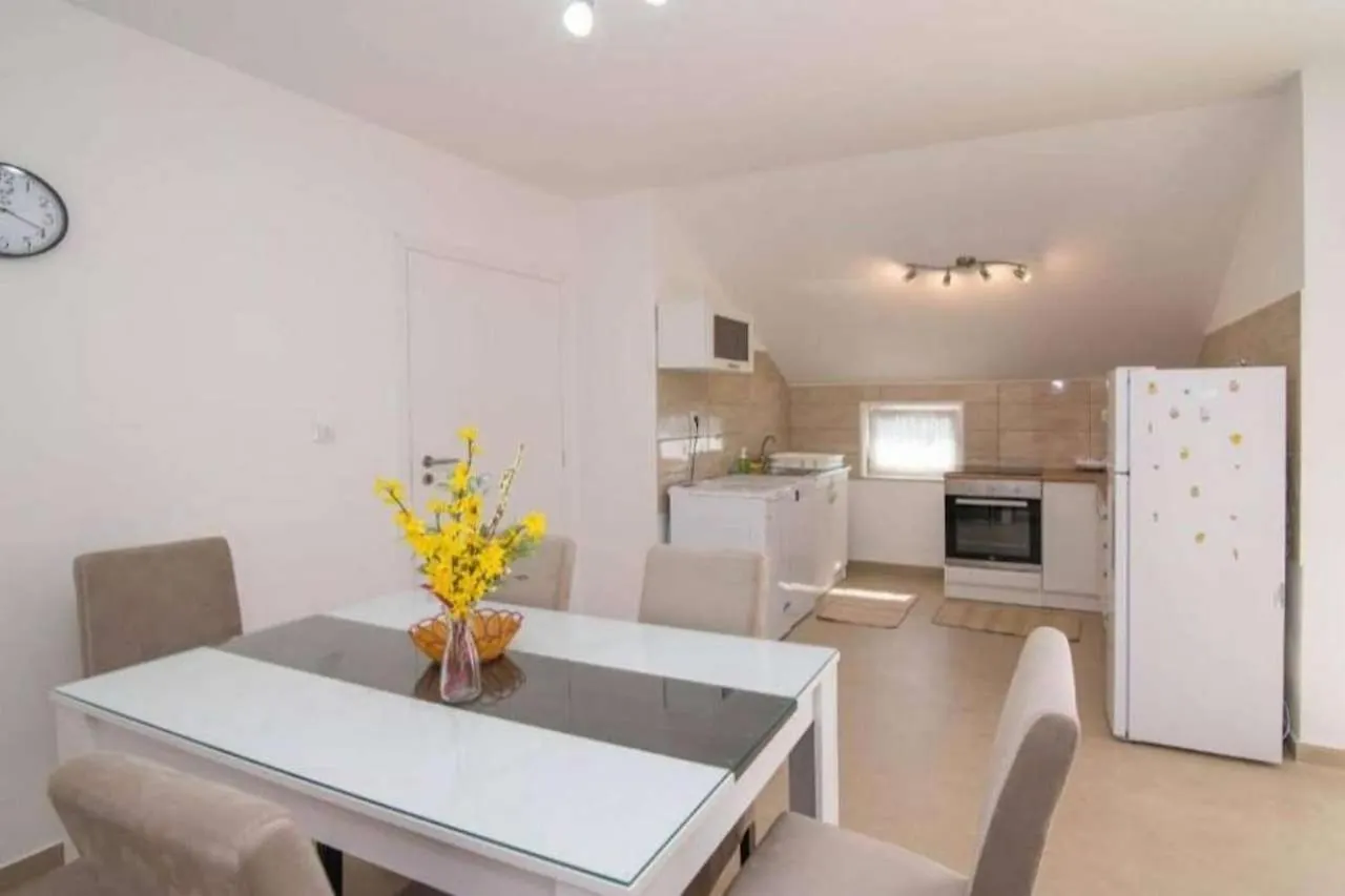 Apartments With A Parking Space Bonic, Losinj - 23056 Veli Losinj